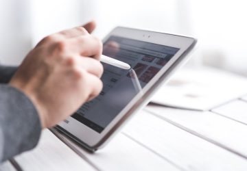 Imparare su Internet: dalle lingue alla tecnologia, la rete diventa maestra