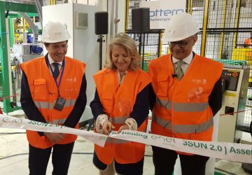 Catania, al via la nuova produzione della fabbrica 3Sun per la realizzazione di pannelli fotovoltaici bifacciali