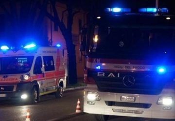 Riposto, anziana cade in casa, soccorsa da vigili del fuoco e 118