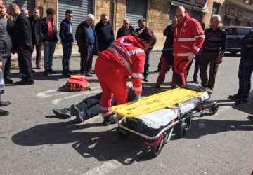 Giarre, anziano pedone travolto da una Opel Meriva in corso Lombardia