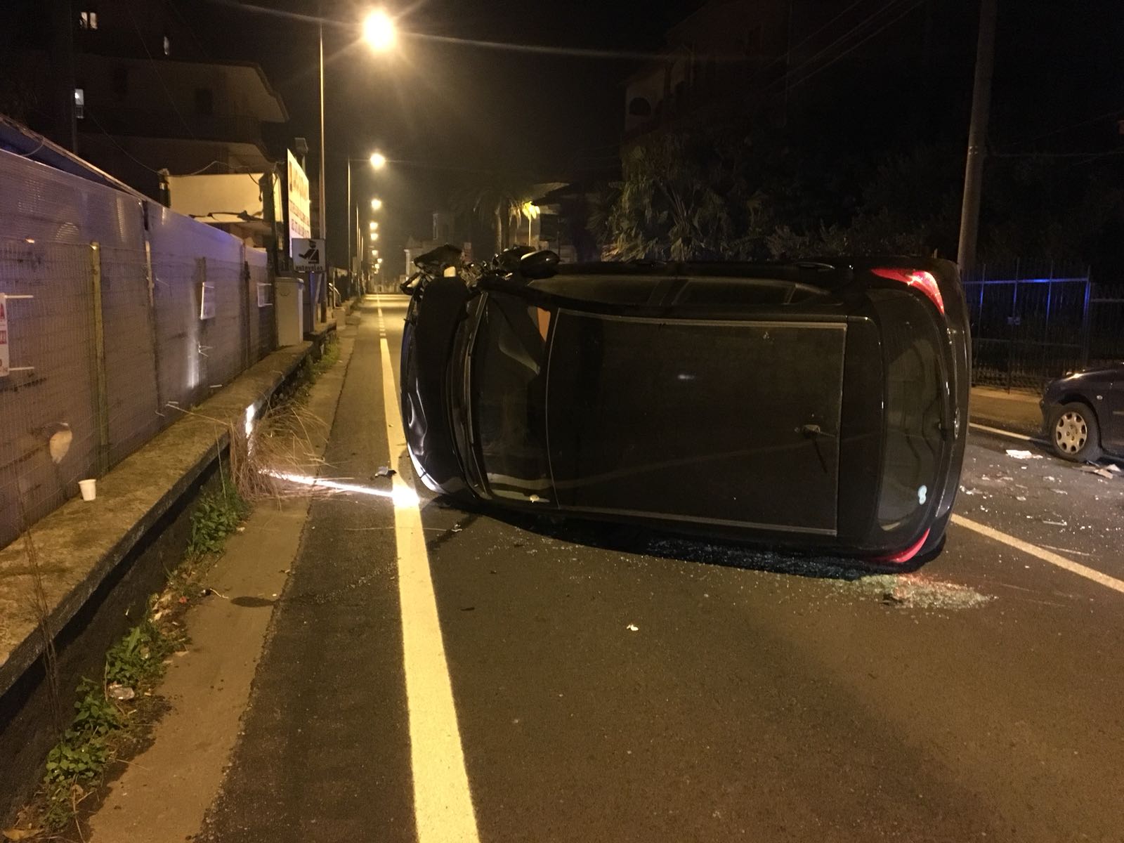 Calatabiano: auto si ribalta sulla Statale. Un ferito VIDEO