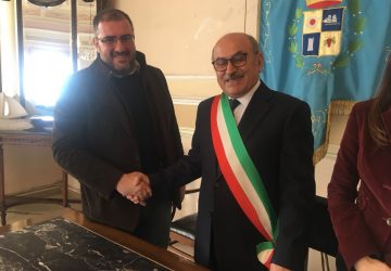 Riposto, ritorna in Giunta Saro Caltabiano, in Consiglio arriva il forzista Raffaele Strano