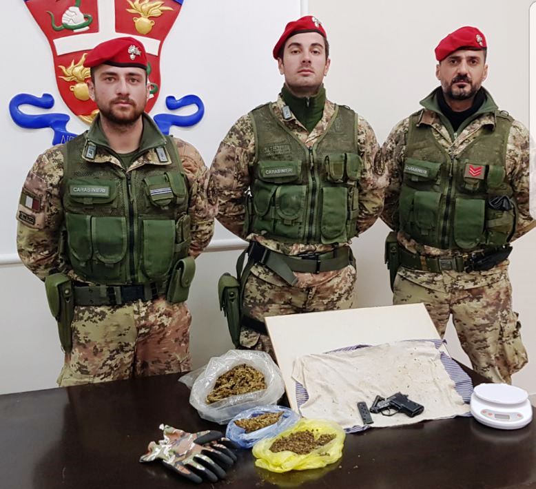 Setacciate le campagne di Paternò: rinvenuta una pistola e oltre mezzo kg di marijuana
