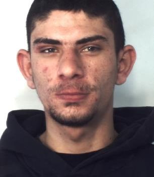 Catania, operazione antidroga: arrestati vedette e pusher nei pressi dell’Orto Botanico FOTO