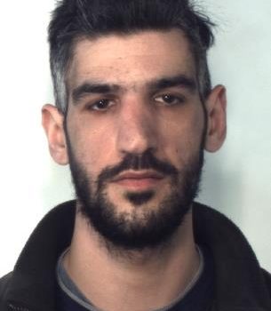 Catania, operazione antidroga: arrestati vedette e pusher nei pressi dell’Orto Botanico FOTO