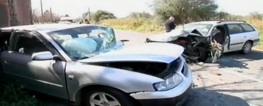 Catania, SS192 a Gelso Bianco, scontro frontale tra due auto: un morto e un ferito grave