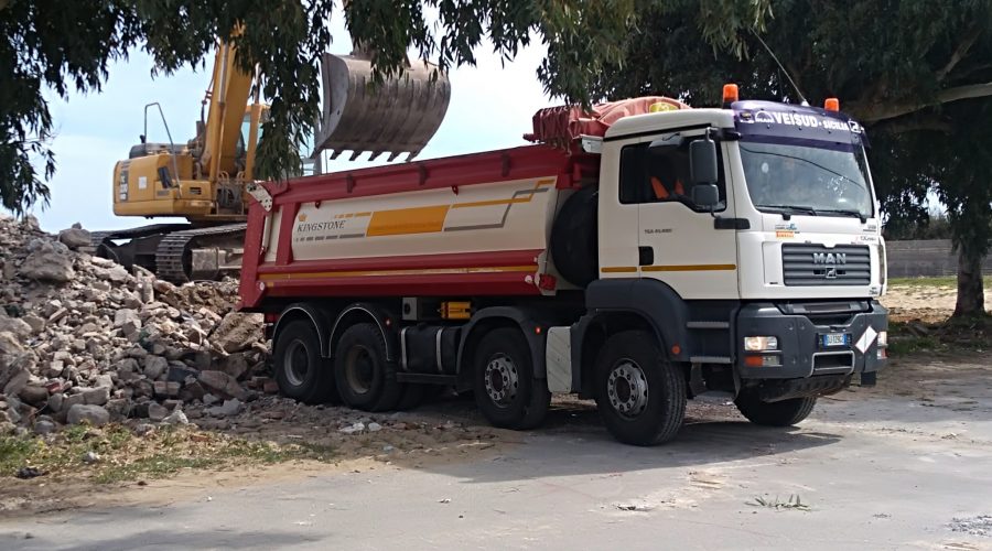 Catania, liberate le spiaggie dal cemento bisogna intervenire sul viale Kennedy