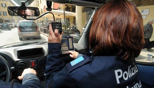 Giarre, esordisce contro i furbetti della strada “Speed Scout”. Ma i vigili dove sono?