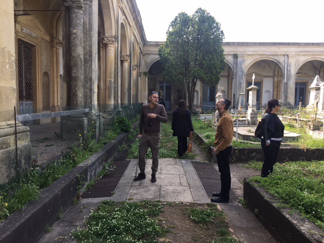 Cimitero Giarre, gravi criticità organizzative. Sopralluogo della V Commissione