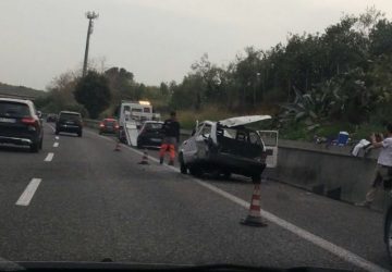 Acireale, incidente sulla A18 coinvolte due auto. Nessun ferito