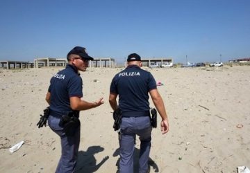 Giallo su omicidio di una donna alla Playa a Catania