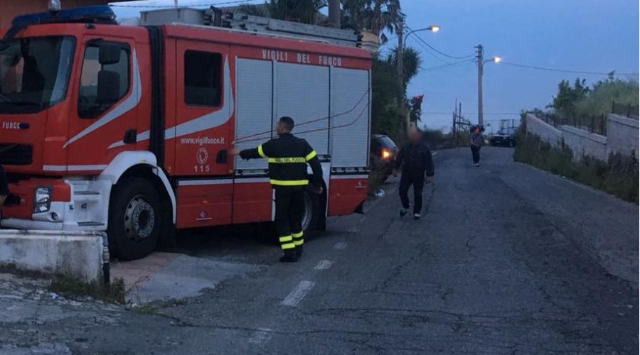 Giarre, cade in un torrente a San Giovanni Montebello. Intervento dei VVFF e del 118