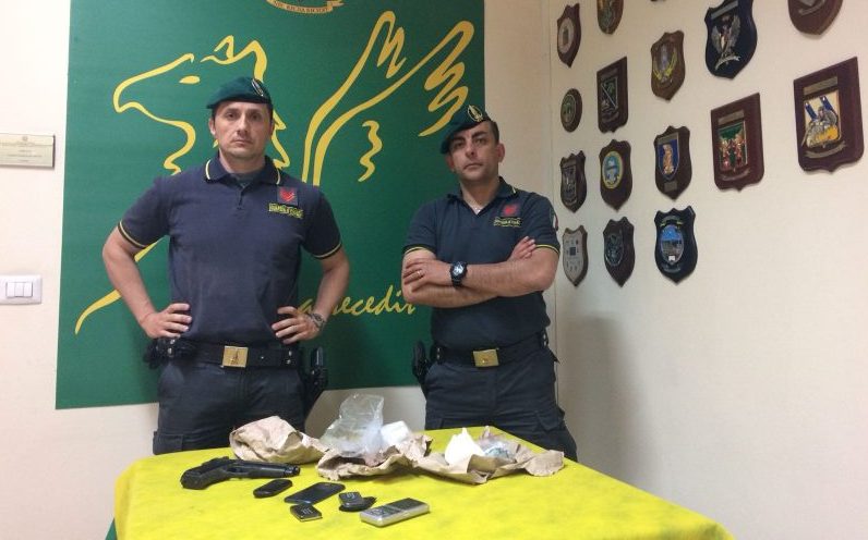 Catania, beccati con mezzo kg di cocaina: tre arresti