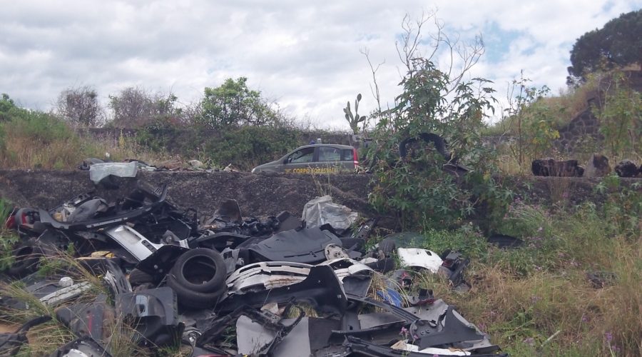 Corpo Forestale di Giarre segnala alla Prefettura “bomba ecologica” a Santa Maria la Strada