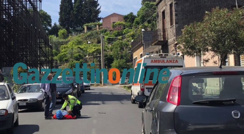 San Leonardello, ciclista perde il controllo schiantandosi contro una vettura:  soccorso dal 118
