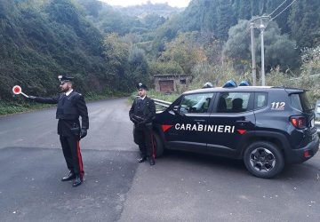 Malvagna e Savoca: perseguitavano le ex mogli, due arresti dei carabinieri