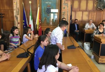 Giarre, si &egrave; insediato il Consiglio comunale dei ragazzi