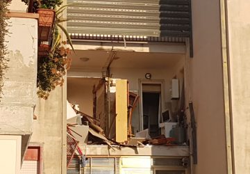 Catania, esplosione di gas in un appartamento di viale Moncada. Un ferito lieve