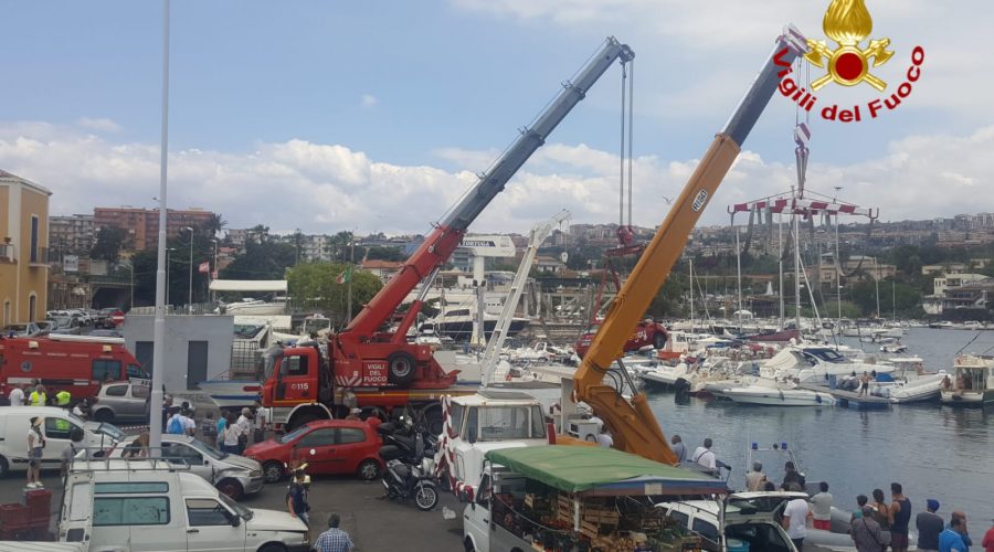 Catania, auto finisce in mare a Ognina. Intervento dei Sommozzatori dei VF