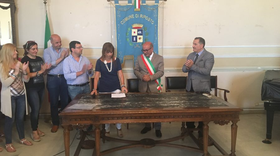 Riposto, si è insediato il rieletto sindaco Enzo Caragliano