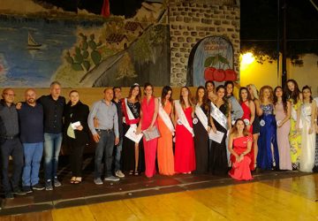 Eletta la &ldquo;Reginetta delle rose dell&rsquo;Etna 2018&rdquo;. La sagra delle Ciliegie e delle Rose entra nel clou