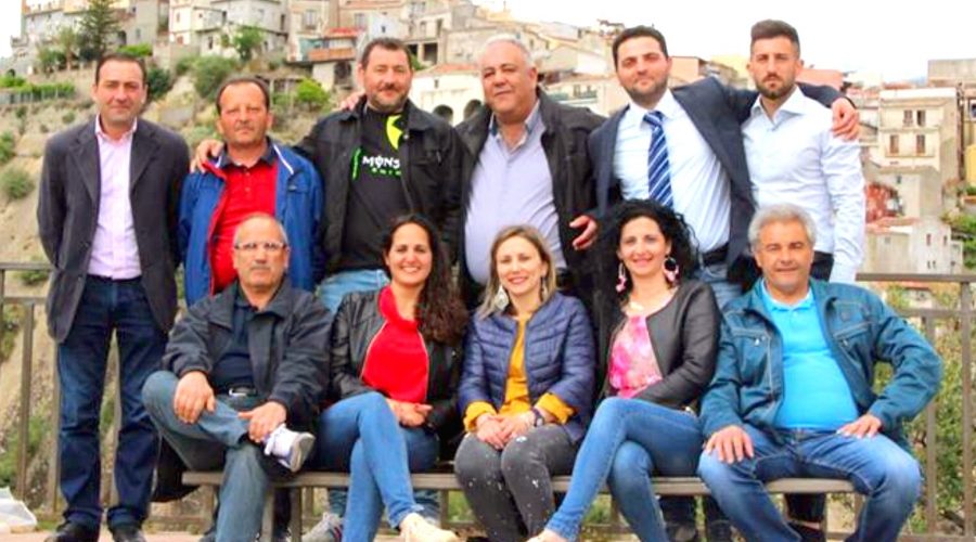 Elezioni amministrative nell’Alcantara: Taormina e Motta Camastra voltano pagina, continuità a Mojo e Santa Domenica