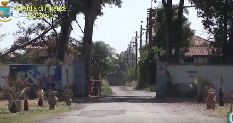 Catania, false fatture per 14 mln di euro: 2 arresti e 3 misure restrittive. Sequestrati beni per 2 mln di euro VIDEO