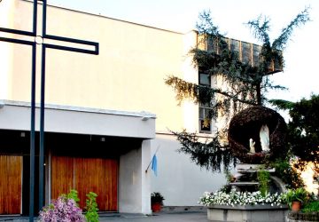 Giarre, scoppia una rissa in chiesa durante la Prima Comunione a Ges&ugrave; Lavoratore. Intervengono i carabinieri