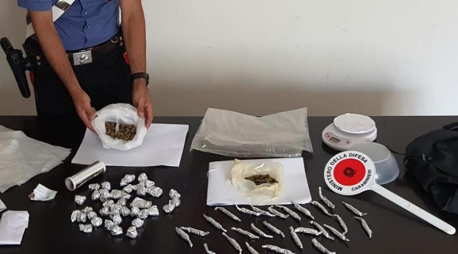 Paternò, deposito di droga una casa abbandonata del centro storico: in manette 28enne