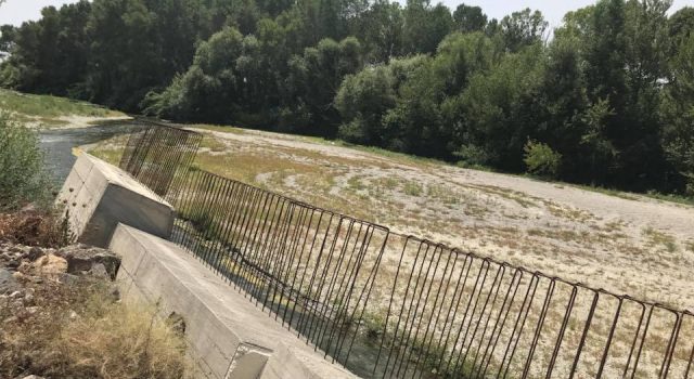 Blitz di Goletta Verde alla foce dell’Alcantara: livelli di inquinamento altissimi FOTO