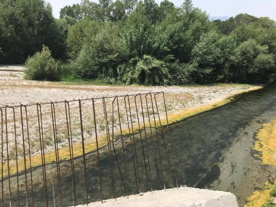 Blitz di Goletta Verde alla foce dell’Alcantara: livelli di inquinamento altissimi FOTO