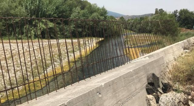 Blitz di Goletta Verde alla foce dell’Alcantara: livelli di inquinamento altissimi FOTO