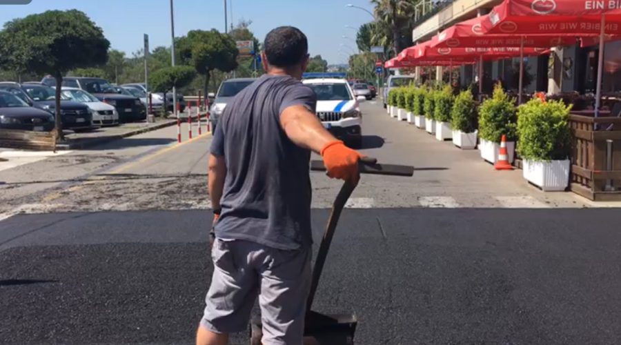 Fondachello,  realizzati tre passaggi pedonali in via Spiaggia