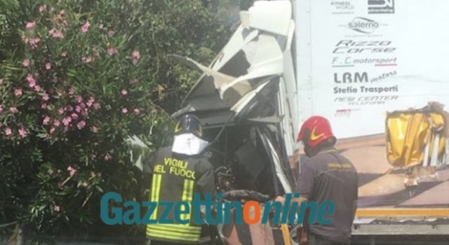 Autostrada A18: incidente tra Acireale e Catania. Tre i feriti. Intervento dell’elisoccorso