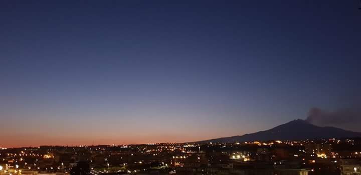 Etna, cresce l’attività ai crateri sommitali
