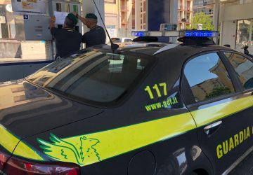 Catania, denunciato titolare distributore di carburante illegale: erogava gasolio destinato a mezzi agricoli