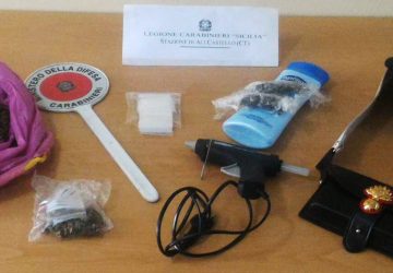 Baby spacciatori in azione ad Aci Castello: arrestati