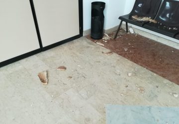 Giarre, ex Tribunale: controsoffitto lacerato da infiltrazioni
