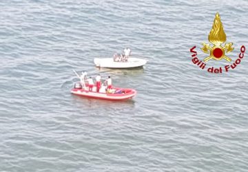 Foce del Simeto, barca in avaria. Natante localizzato dai Vigili  del fuoco