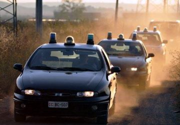 Mascali, non si ferma all&rsquo;alt dei CC. Inseguita e bloccata una 44enne