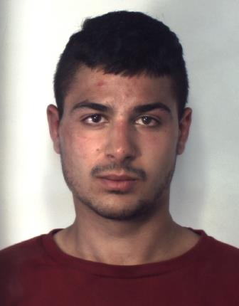 Catania, aggredisce una donna per strapparle la borsa: inseguito ed arrestato