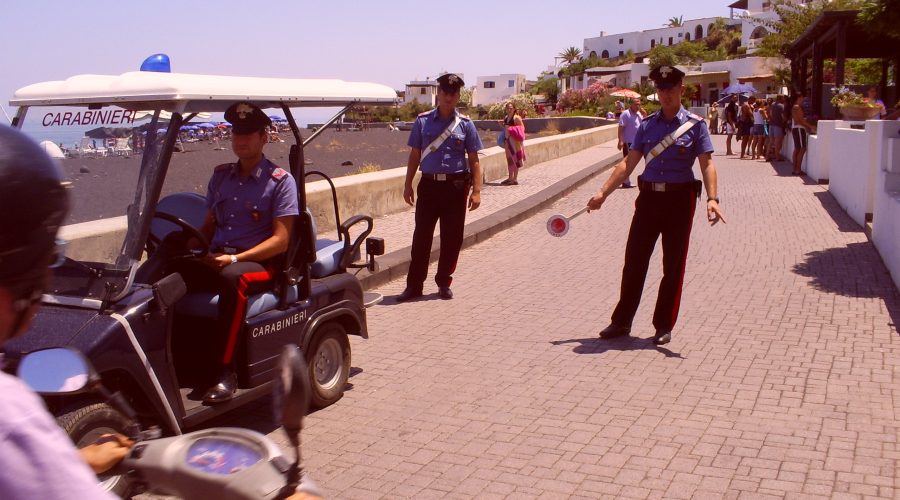 Rapina in banca a Lipari: fermati tre rapinatori catanesi in trasferta eoliana