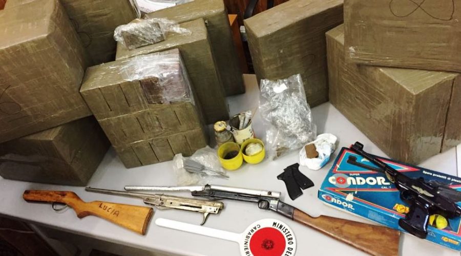 Catania, rinvenuti quasi 250 kg di droga al Villaggio Sant’Agata. Arrestate tre persone