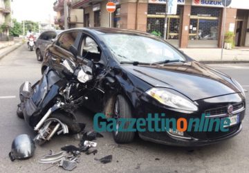 Mascali, terribile incidente sulla Statale 114. Impatto tra uno scooter e auto: due feriti. Interviene Elisoccorso VIDEO