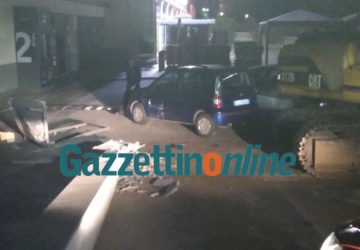 Acireale, banda dell&rsquo;escavatore ruba la cassaforte del McDonald. Bottino 10mila euro