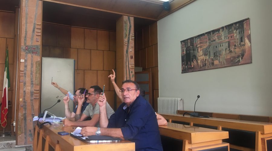 Aliquote innalzate effetto dissesto, video intervista al sindaco di Giarre