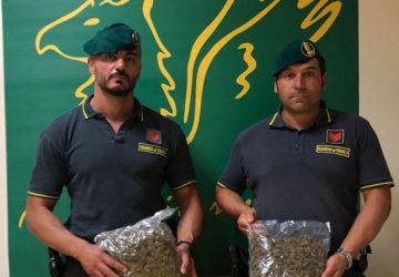 Beccato sull'asse dei servizi di Catania con 1 kg di marijuana: arrestato corriere