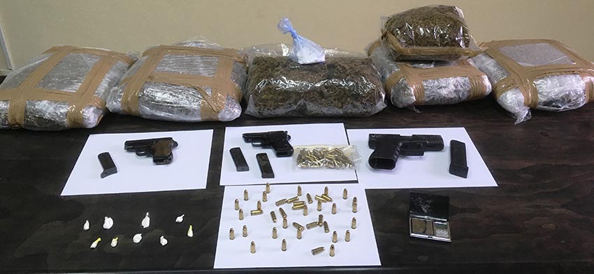 Mascali, blitz dei carabinieri in via Luigi Capuana: Sequestrate armi e droga. In manette 25enne pregiudicato