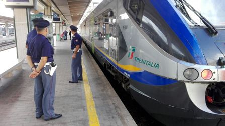 Aggredisce un capotreno, viaggiatore denunciato dalla Polfer