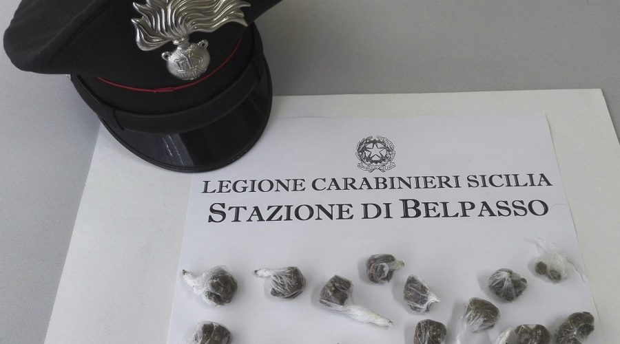 Belpasso, spacciava dai domiciliari: arrestato 18enne